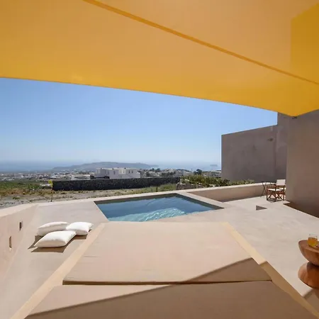 Very Welcoming And Cozy In Santorini Fira (Santorini)