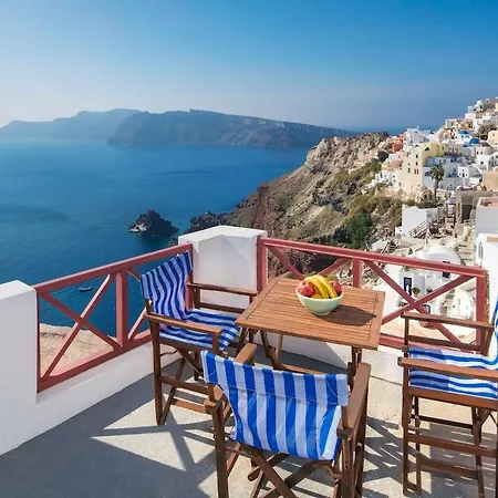 Very Welcoming And Cozy In Santorini * Fira (Santorini)